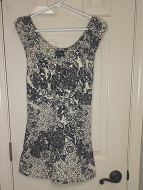 Sonoma Black and White Floral Scoop Neck Mini Dress